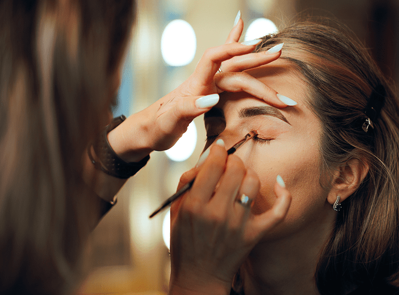 How fashion and photographic makeup artist courses shape creative careers